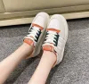 Giày Sneaker Nữ Họa Tiết In Nổi Phong Cách Đường Phố Hàn Quốc